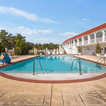 Gulf Hills Hotel & Retreat On The Water Ocean Springs Exterior foto